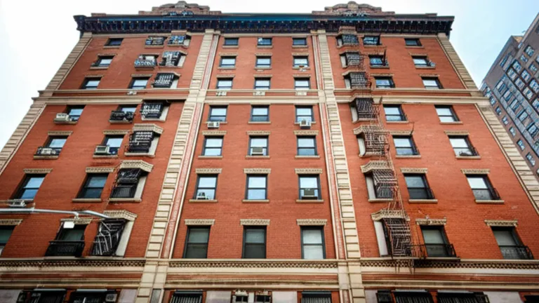 NYC Window Guard Laws for Landlords: Full Guide