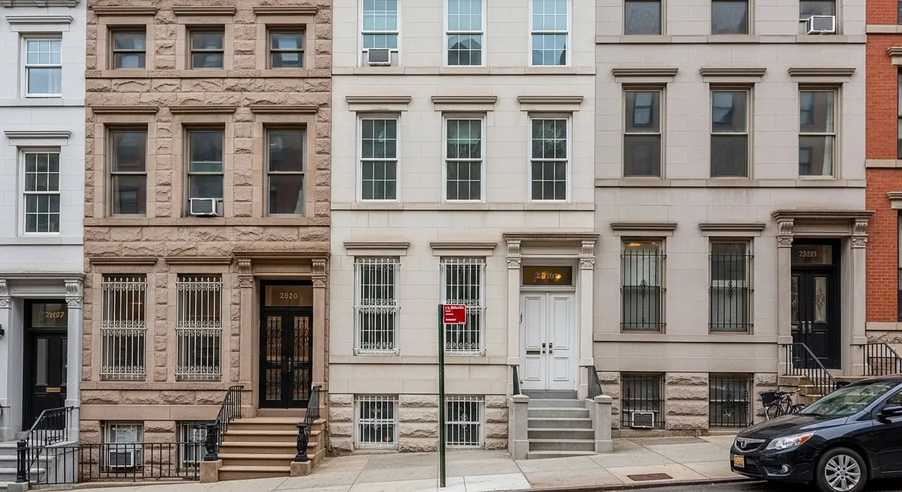 new york rowhouses — security context